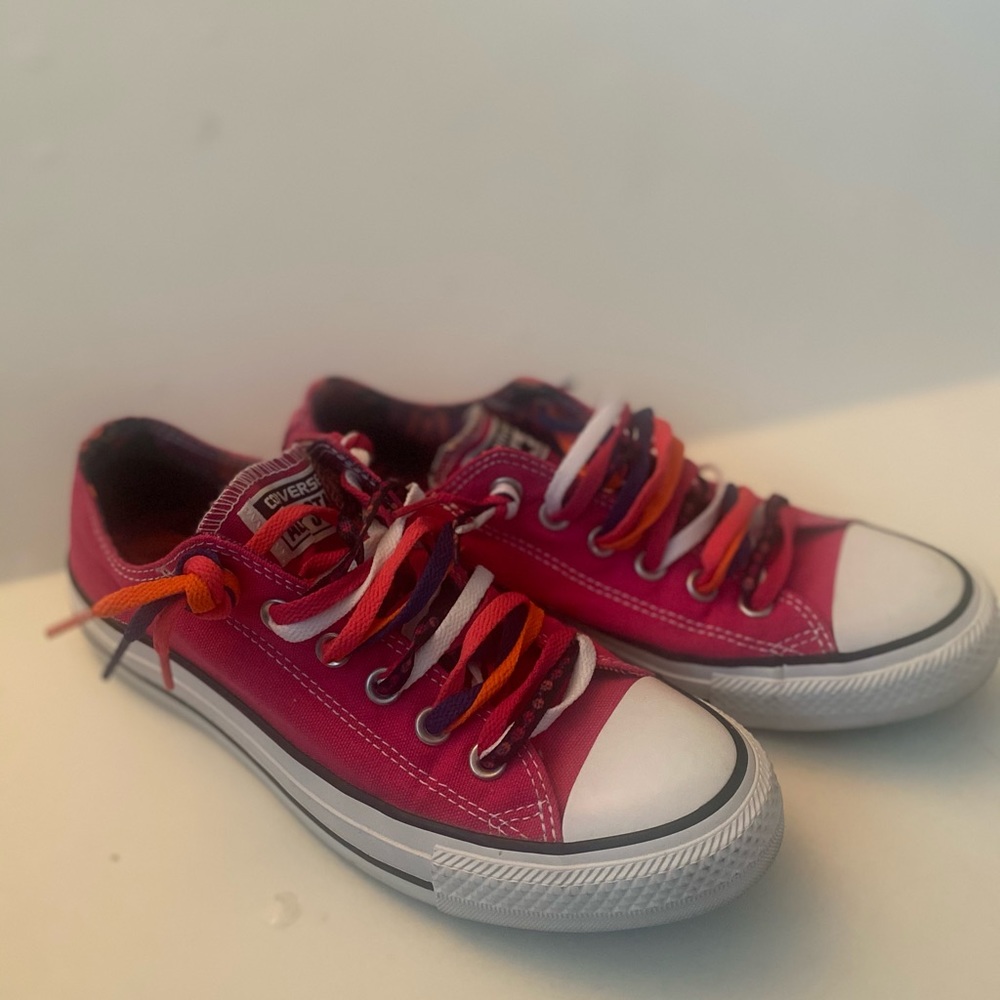 Converse All Star Low Top Pink Sneakers Sz US 8